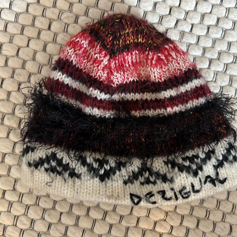 Desigual winter hat